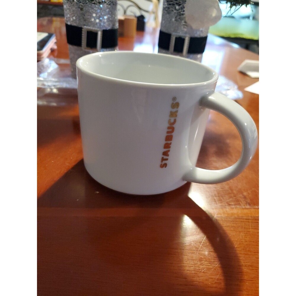 STARBUCKS White & Gold Vertical Logo Red Base Coffee Tea Cocoa Mug  16 oz  2012
